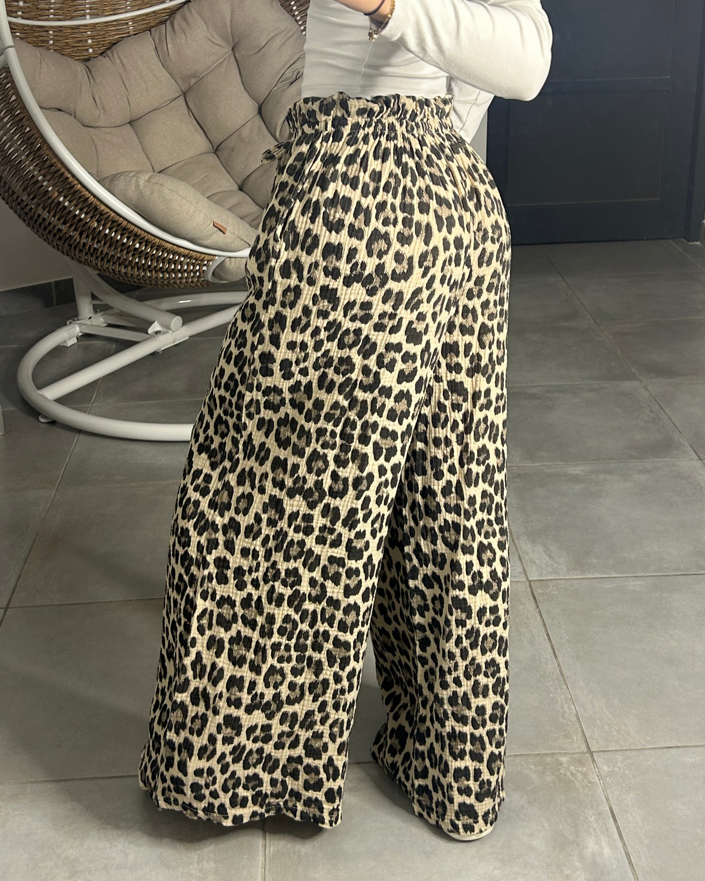 Pantalon gaz de coton léopard
