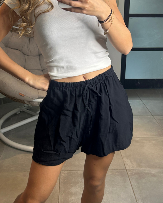 Short noir