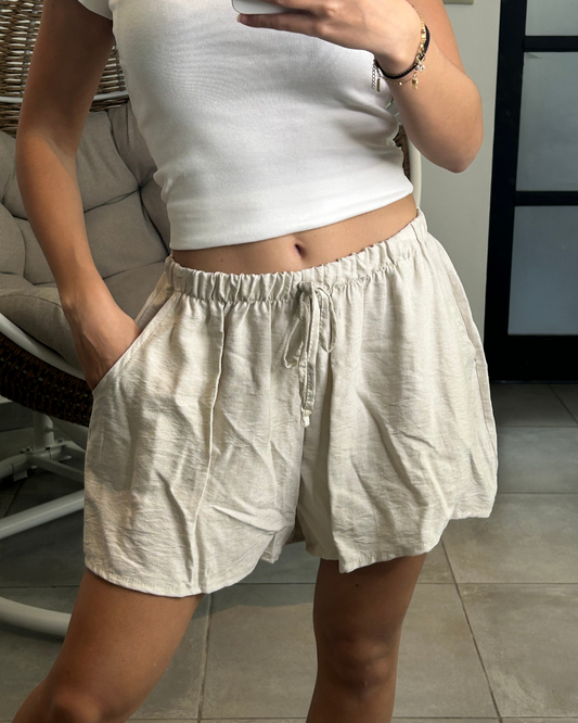 Short beige