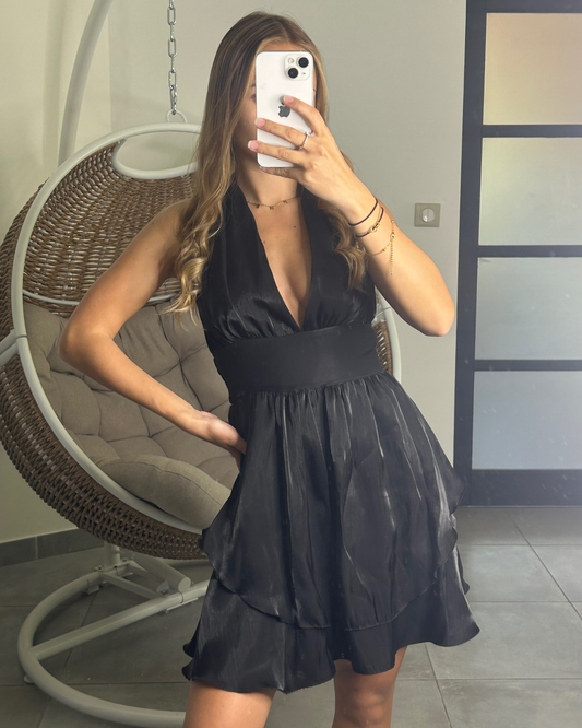 Robe courte brillante noire