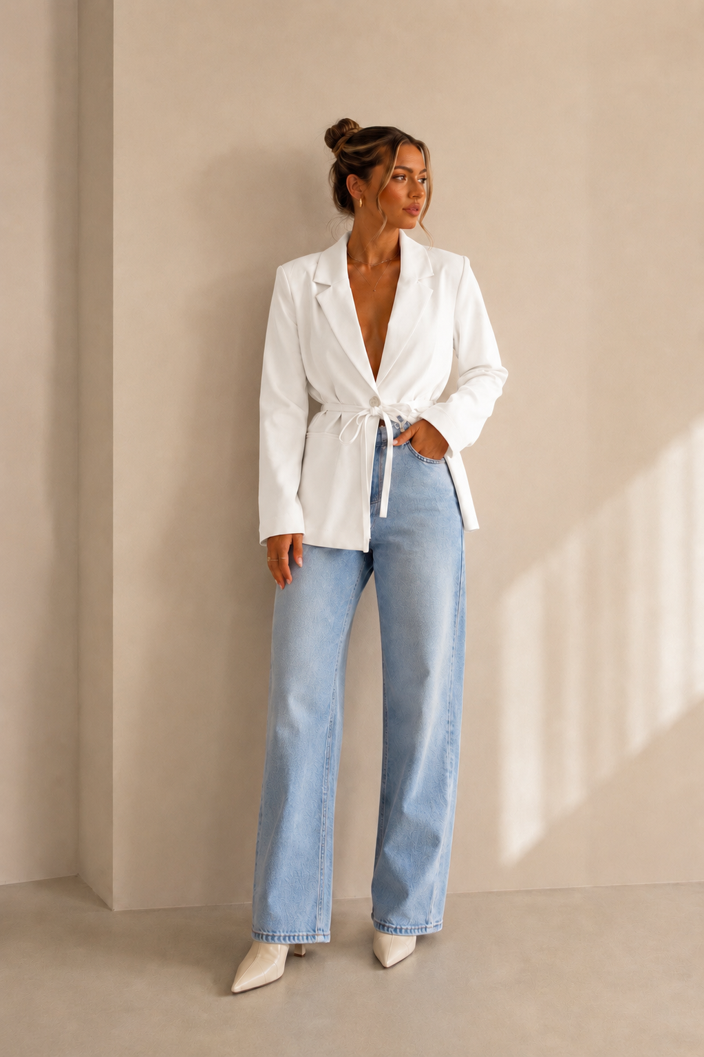 Blazer blanc ceinturé
